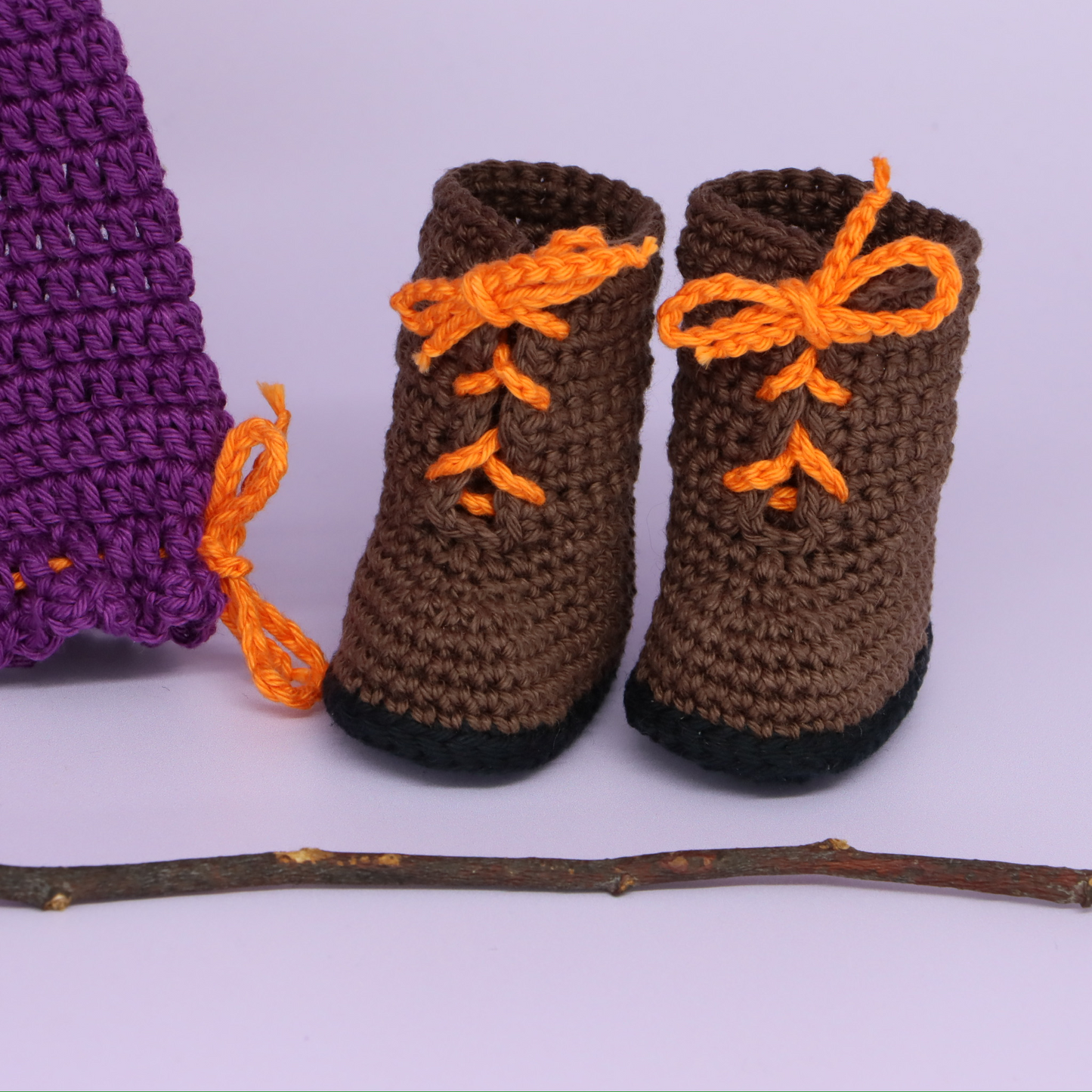 Louise Anniversary and Halloween Outfits crochet outfit detail - pattern photo 8