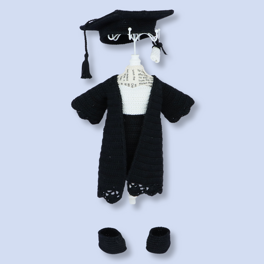 Lila Graduation crochet outfit pattern